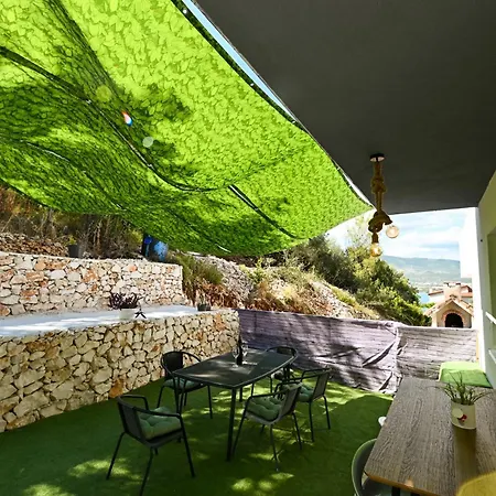 דירה New, Close To The Beach Apartment With Terrace, 2-Room, Old Town Trogir Nearby טרוגיר