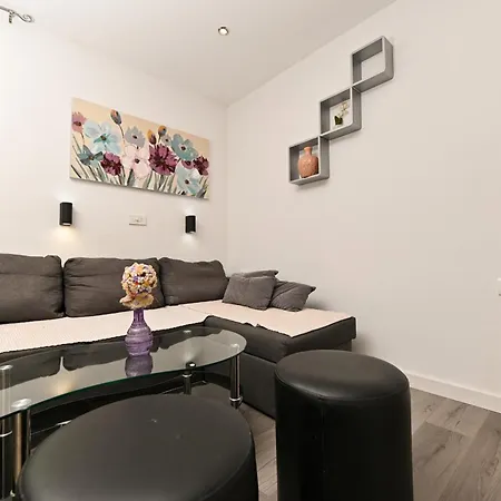 New, Close To The Beach Apartment With Terrace, Grill, Parking, 2-Rooms