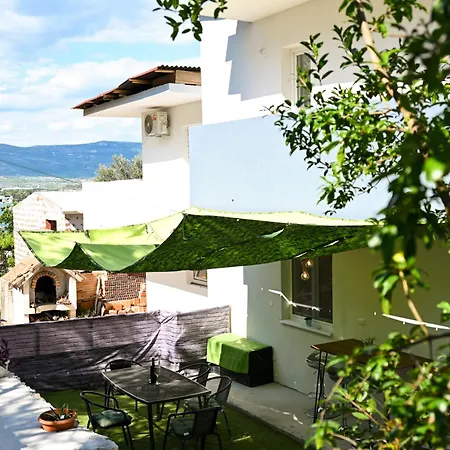 Appartamento New, Close To The Beach Apartment With Terrace, Grill, Parking, 2-Rooms Traù