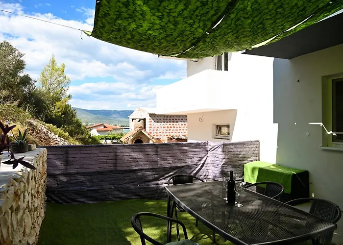New, Close To The With Terrace, 2-room, Old Town Nearby Apartment Trogir