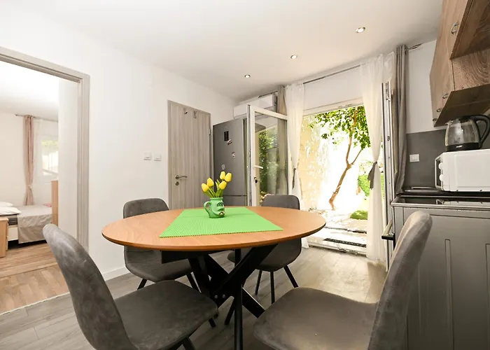 New, Close To The With Terrace, 2-room, Old Town Nearby Appartement