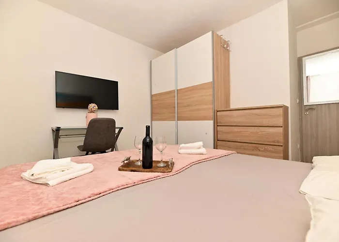 New, Close To The With Terrace, 2-room, Old Town Nearby Apartment Trogir