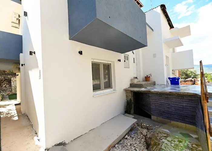 New, Close To The With Terrace, 2-room, Old Town Nearby *