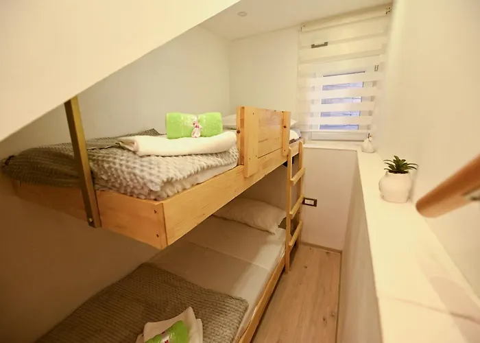 New, Close To The With Terrace, 2-room, Old Town Nearby Appartement *