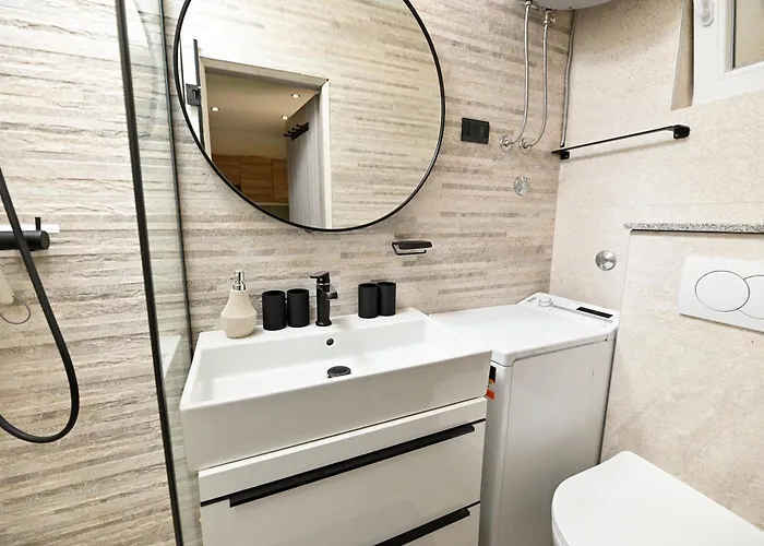 New, Close To The With Terrace, 2-room, Old Town Nearby Appartement Trogir